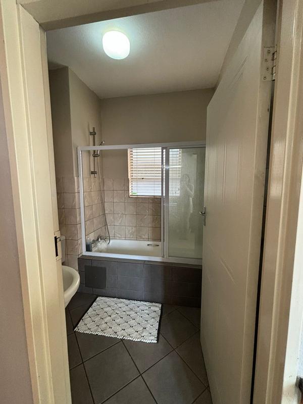 To Let 1 Bedroom Property for Rent in Bult West North West